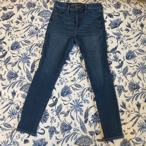 American Eagle The Dream Jean Denim Blue Super Hi-Rise Jegging Size 8 Regular